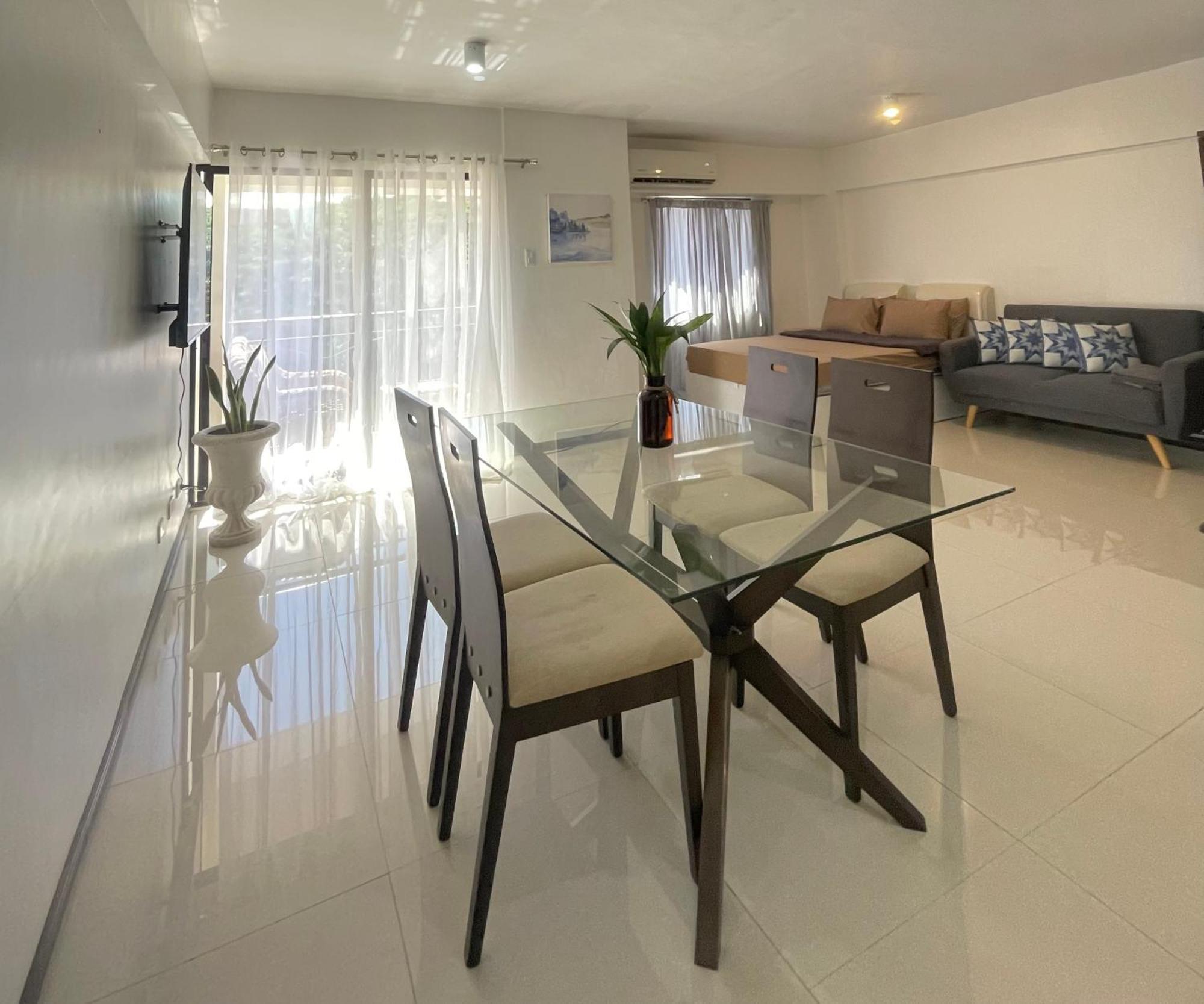 The Premier Suite Lapu-Lapu City Exterior foto