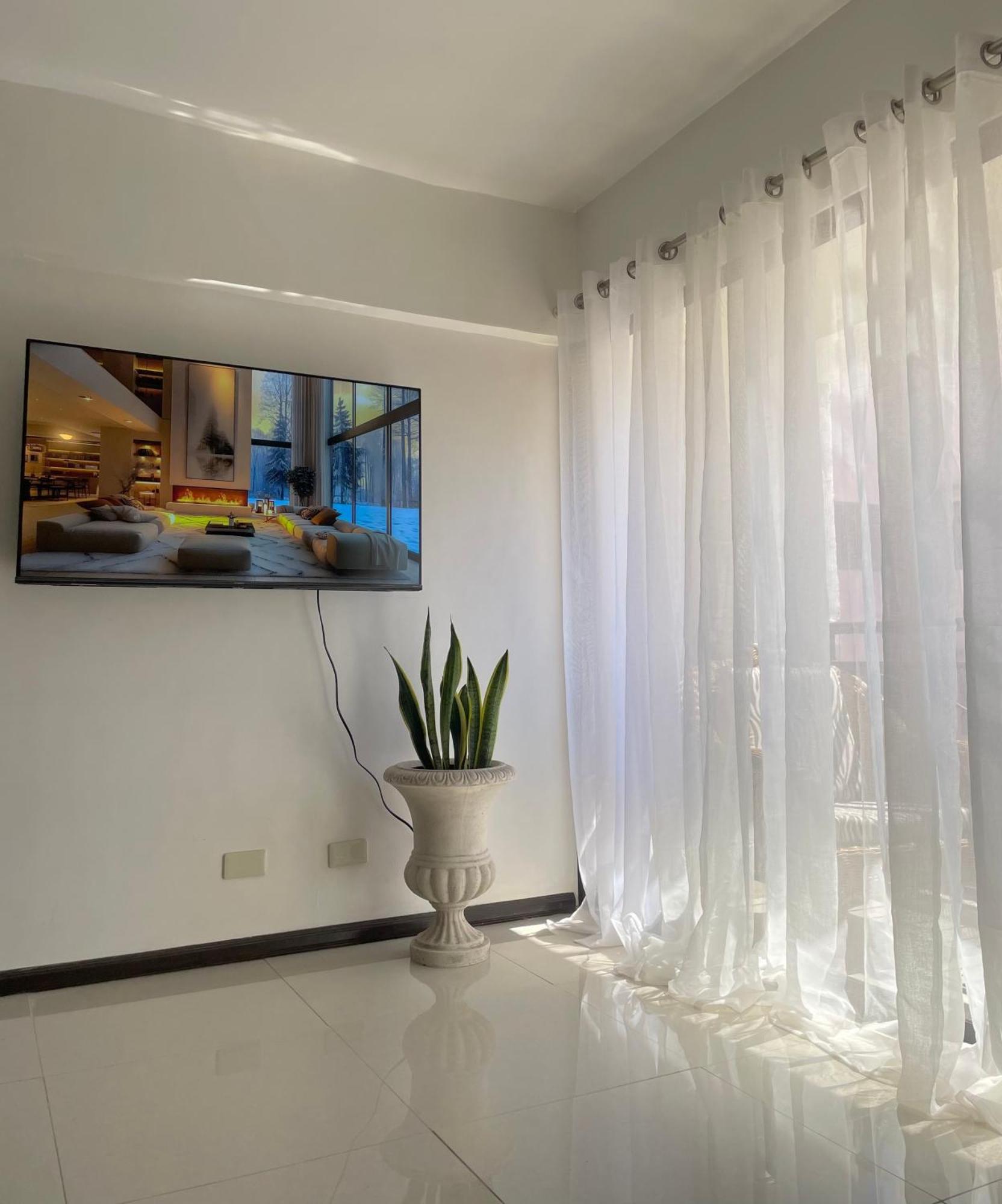 The Premier Suite Lapu-Lapu City Exterior foto